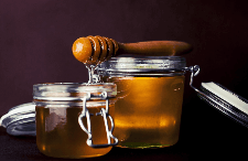 VOUS &Ecirc;TES-VOUS D&Eacute;J&Agrave; DEMAND&Eacute; SI CERTAINS MIELS SONT PLUS ADAPT&Eacute;S QUE D'AUTRES EN FONCTION DE LEUR USAGE GASTRONOMIQUE ?